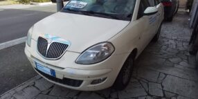 Lancia y 1.3 multijet anno  2004 km 220000 con tettino elettrico. Impianto stereo bose consumi bassi ottima per neopatentati